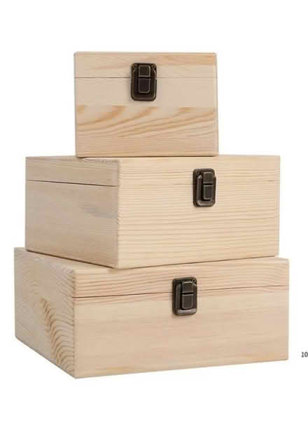 Photo of Wooden box, apple box (BD7) #1