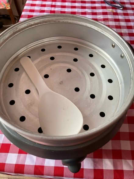 Photo of free Rice cooker/steamer (RUshden NN10) #3