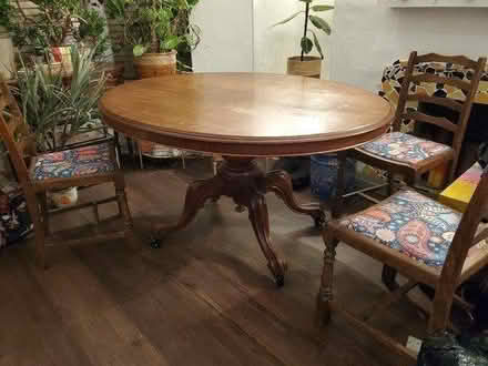 Photo of free Oval Table can deliver 25th Feb (Caerphilly town centre, CF83) #1