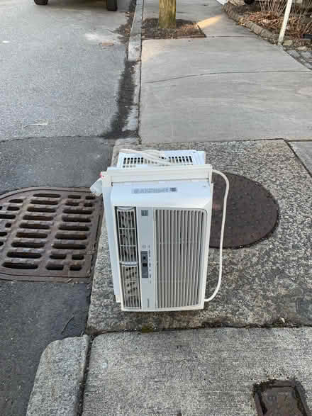 Photo of free Window air conditioner (Somerville) #1