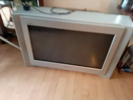 Photo of free 28" Sony TV with remote control (Rathfarnham) #2