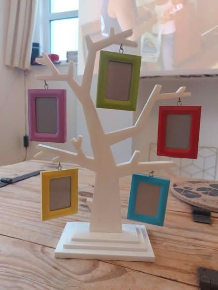 Photo of free Photo frame for 5 pictures - slightly larger than passport pics (London Rd Station area BN1) #1