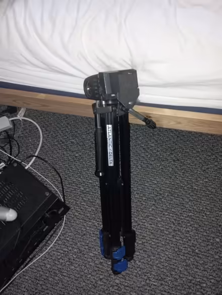 Photo of free tripod (BS4) #1