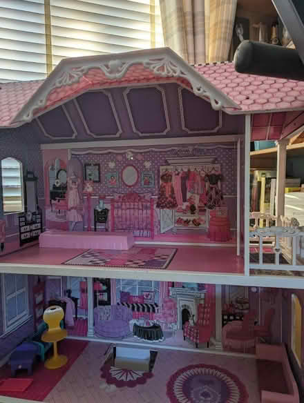 Photo of free Dolls house (Upton st Leonards) #2