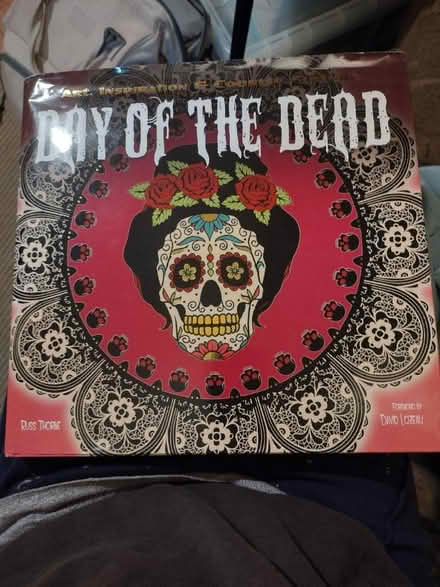 Photo of free Day of the dead book (Levenshulme M19) #1