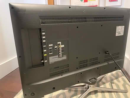 Photo of free 42” Samsung TV (Chelsea, ny) #3