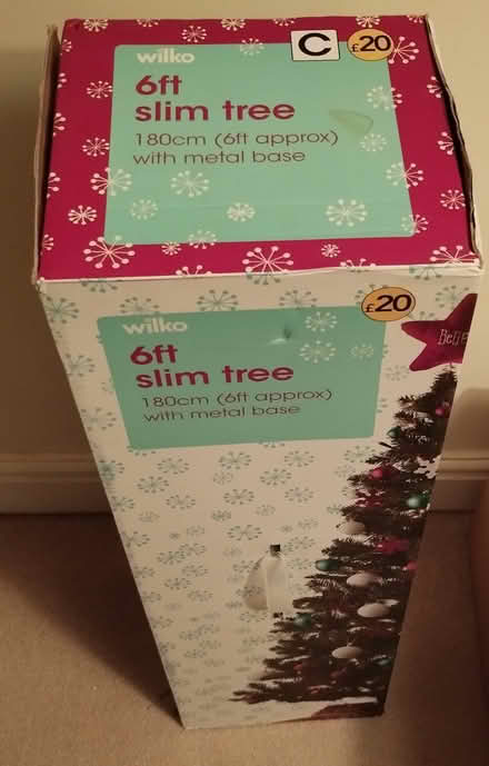 Photo of free Job lot - books/handbags/xmas tree (Sutton, Surrey) #2
