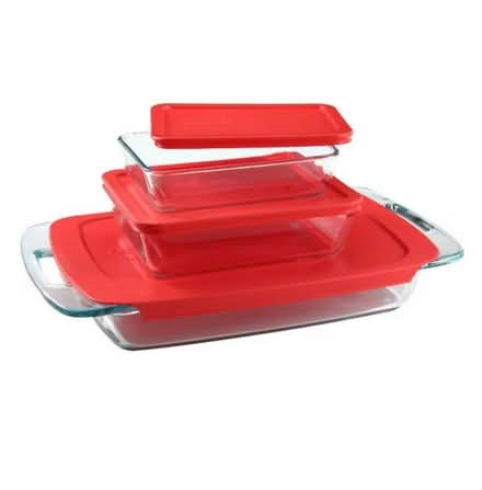 Photo of Muffin pans and bakeware (Mississauga Valley) #2