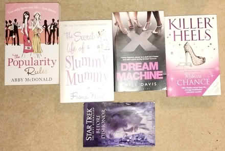 Photo of free Job lot - books/handbags/xmas tree (Sutton, Surrey) #3