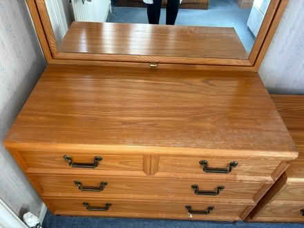 Photo of free Dressing table (Waterlooville PO7) #2