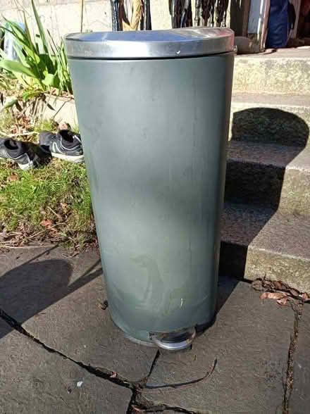 Photo of free Old tall pedal bin (AB25) #2
