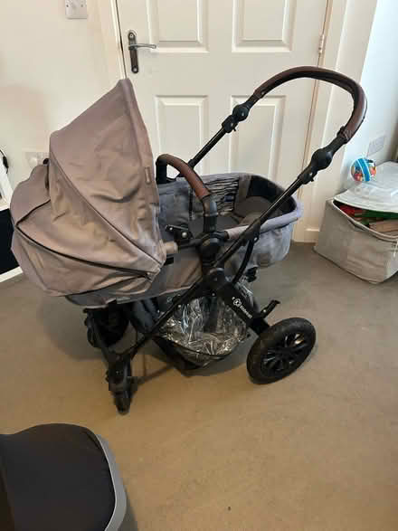 Photo of free Kindercraft pram/travel system (Coxheath ME17) #4