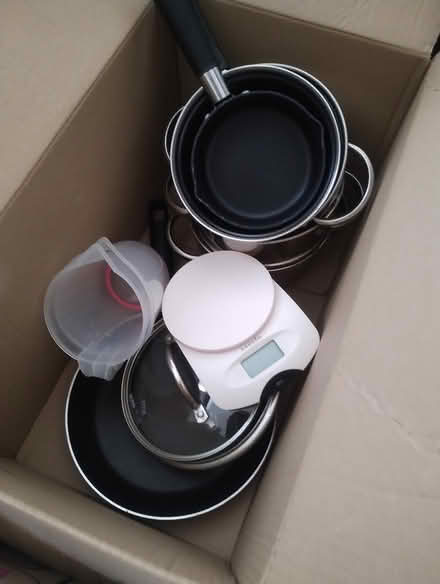 Photo of free Kitchen ware (Sighthill terrace, Edinburgh) #3
