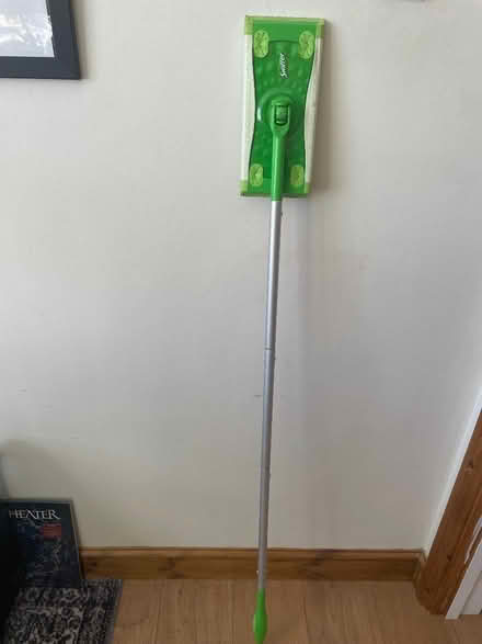 Photo of free Swiffer/Flash speed mop (Waterlooville PO8) #1