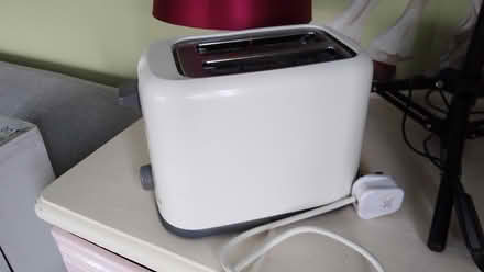 Photo of free 2 slice toaster BR5 (St Mary Cray, BR5) #2