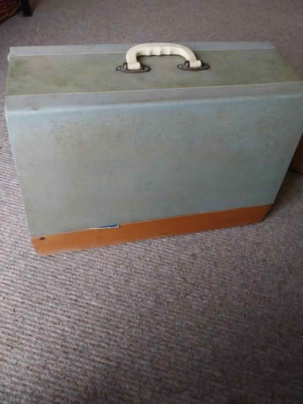 Photo of free sewing machine (Surrenden BN1) #2