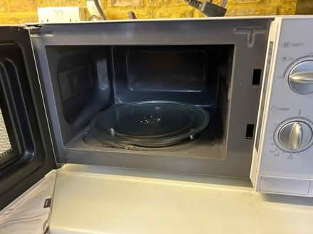 Photo of free Microwave (Muswell Hill N10) #1