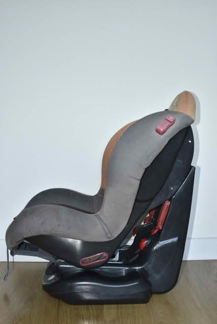 Photo of free Child Car Seat (Chells SG2) #3