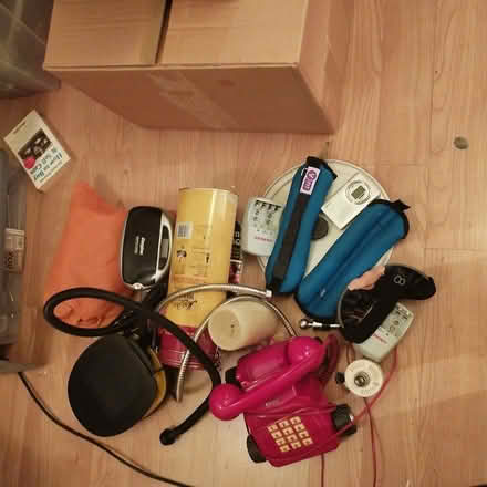 Photo of free Job lot of misc household items (Sutton, Surrey) #2