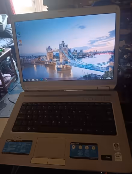 Photo of free Sony Vaio Laptop (Langley SL3) #2