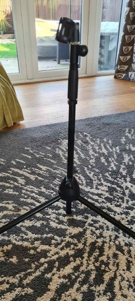 Photo of free Various music stands (HP13) #3