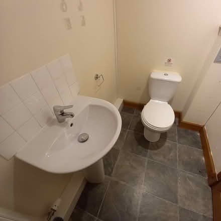 Photo of free Bathroom suite (Balmaha G63) #3