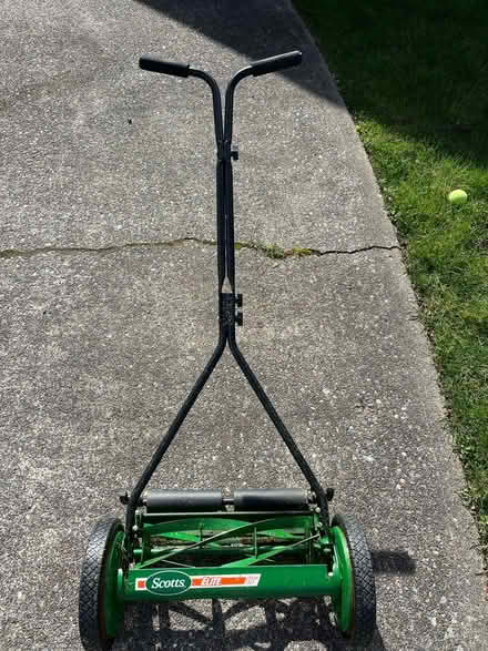 Photo of free Reel to reel push mower (North Kirkland/South Bothell) #1