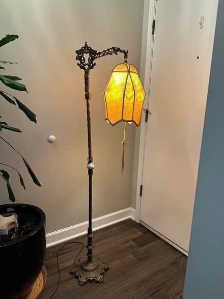 Photo of free Antique Floor Lamp (Plainfield) #1