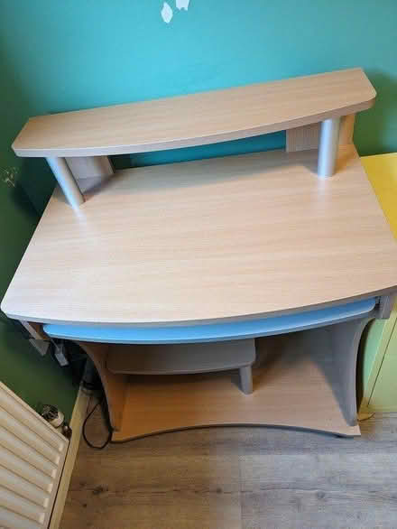 Photo of free Computer station (CT7) #1