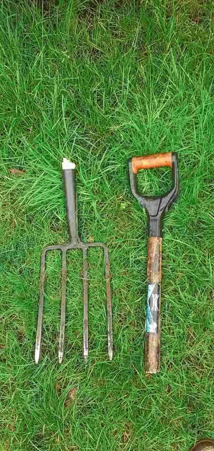 Photo of free Garden fork, broken wooden handle (Waltham Abbey EN9) #1