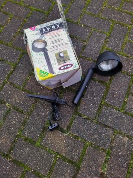 Photo of free Garden light (Gidea Park RM2) #1