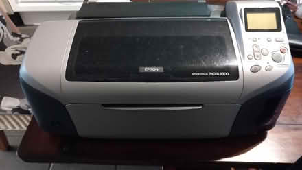 Photo of free Epsom printer R300 (Waterlooville PO8) #2