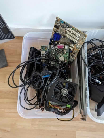 Photo of free PC parts / components / accessories (SevenSisters N15) #4