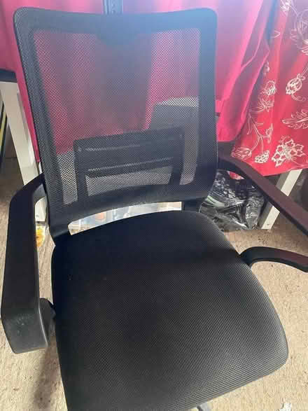 Photo of free Gaming chair (South Beddington SM6) #2