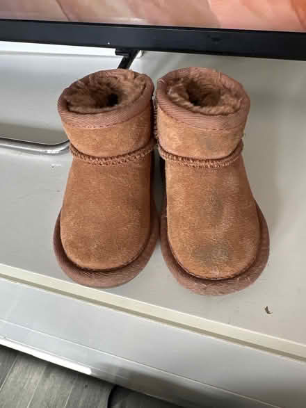 Photo of free Baby boots (Surrey quays) #1
