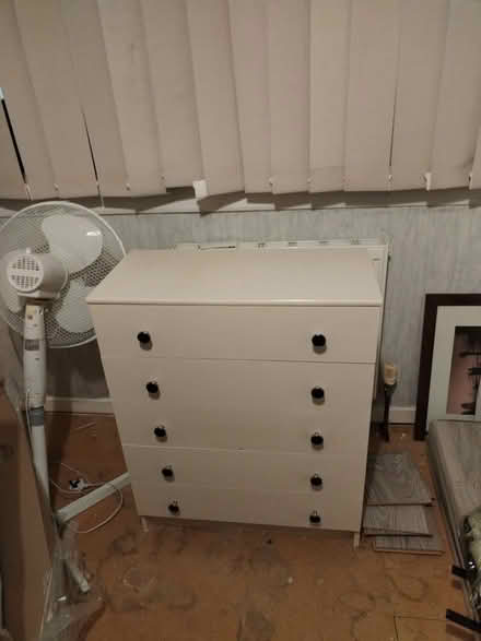 Photo of free Chest of drawers (Fordbridge B37) #1