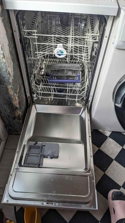 Photo of free Beko DFS04C10W dishwasher (TW13) #3