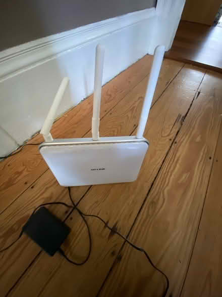 Photo of free TP link wireless router (Spring Hill) #1