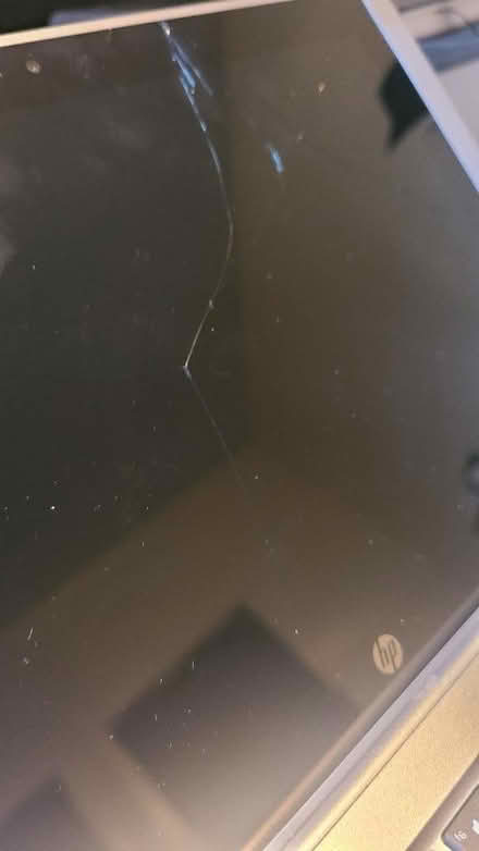 Photo of free HP laptop (cracked screen) (NW2) #4