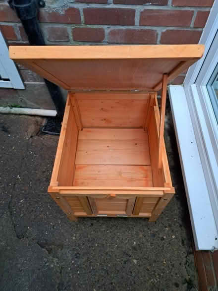 Photo of free Small wooden animal house (Heavitree) #4