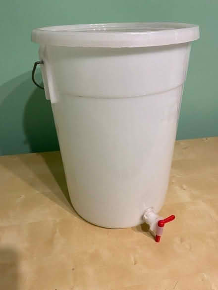 Photo of free 5 gallon beer fermentation bucket (Stourport on Severn DY13) #1