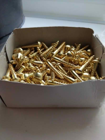 Photo of free Box of screws (Ewell KT19) #1