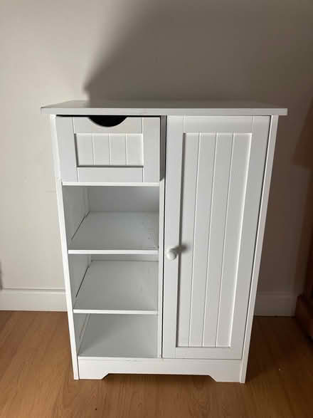 Photo of free Hall unit (Finstock OX7) #4