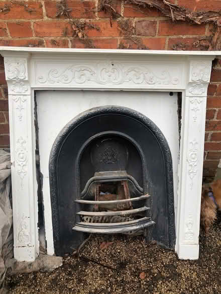 Photo of free Victorian fireplace (OX14) #2