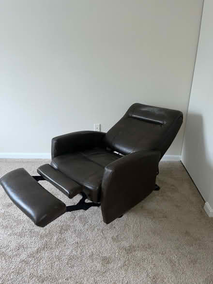 Photo of free Electric recliner (Leisure World 20906) #1
