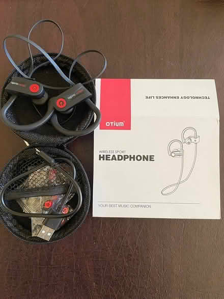 Photo of free Otium Wireless Sport Headphone (Saratoga) #2