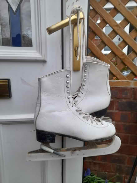 Photo of free Ice skates (Springfield , MK6) #2