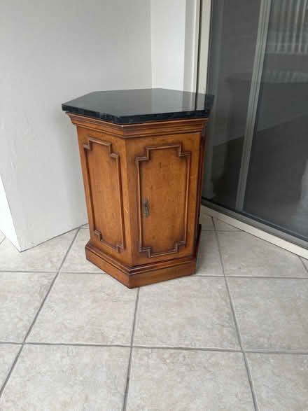 Photo of free End table (Leisure World 20906) #1