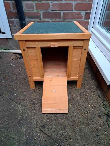 Photo of free Small wooden animal house (Heavitree) #1