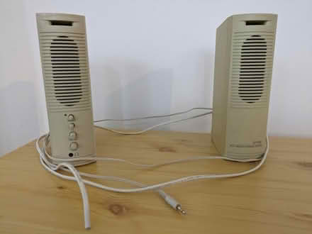 Photo of free PC speakers (Mossley Hill L18) #1